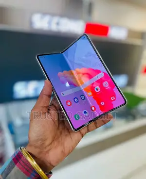 New Samsung Galaxy Z Fold 3 256 GB Silver