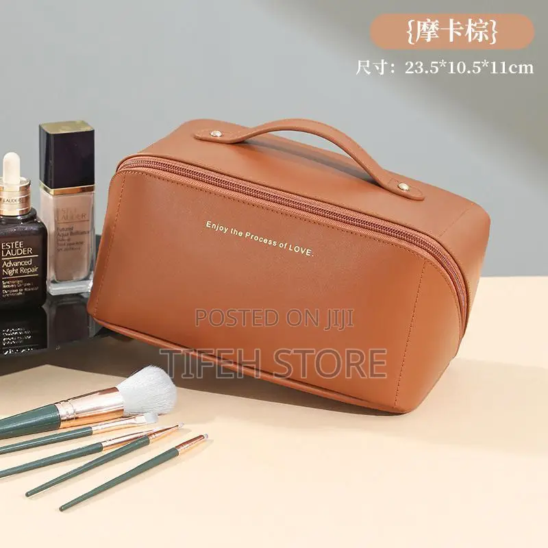 Cosmetics Purse