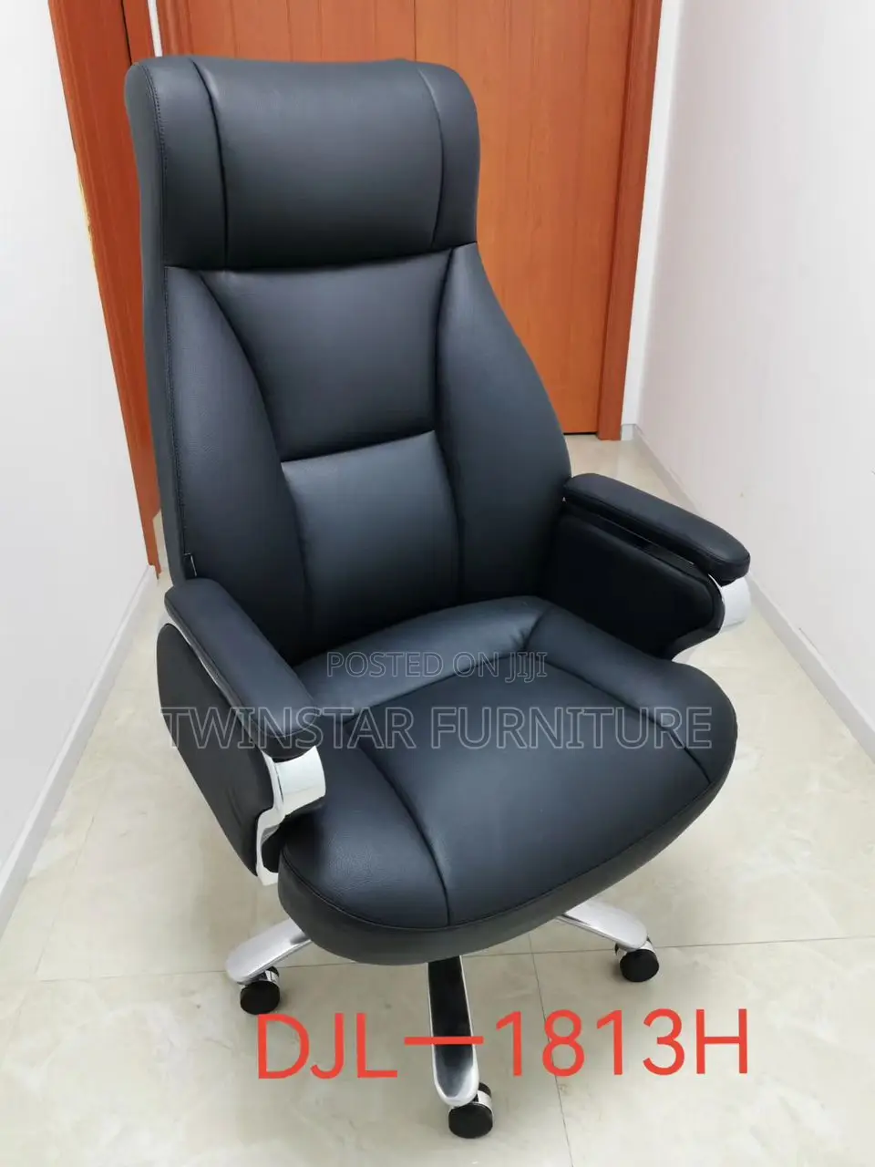 New Modern Executive CEO Leather Office Chair