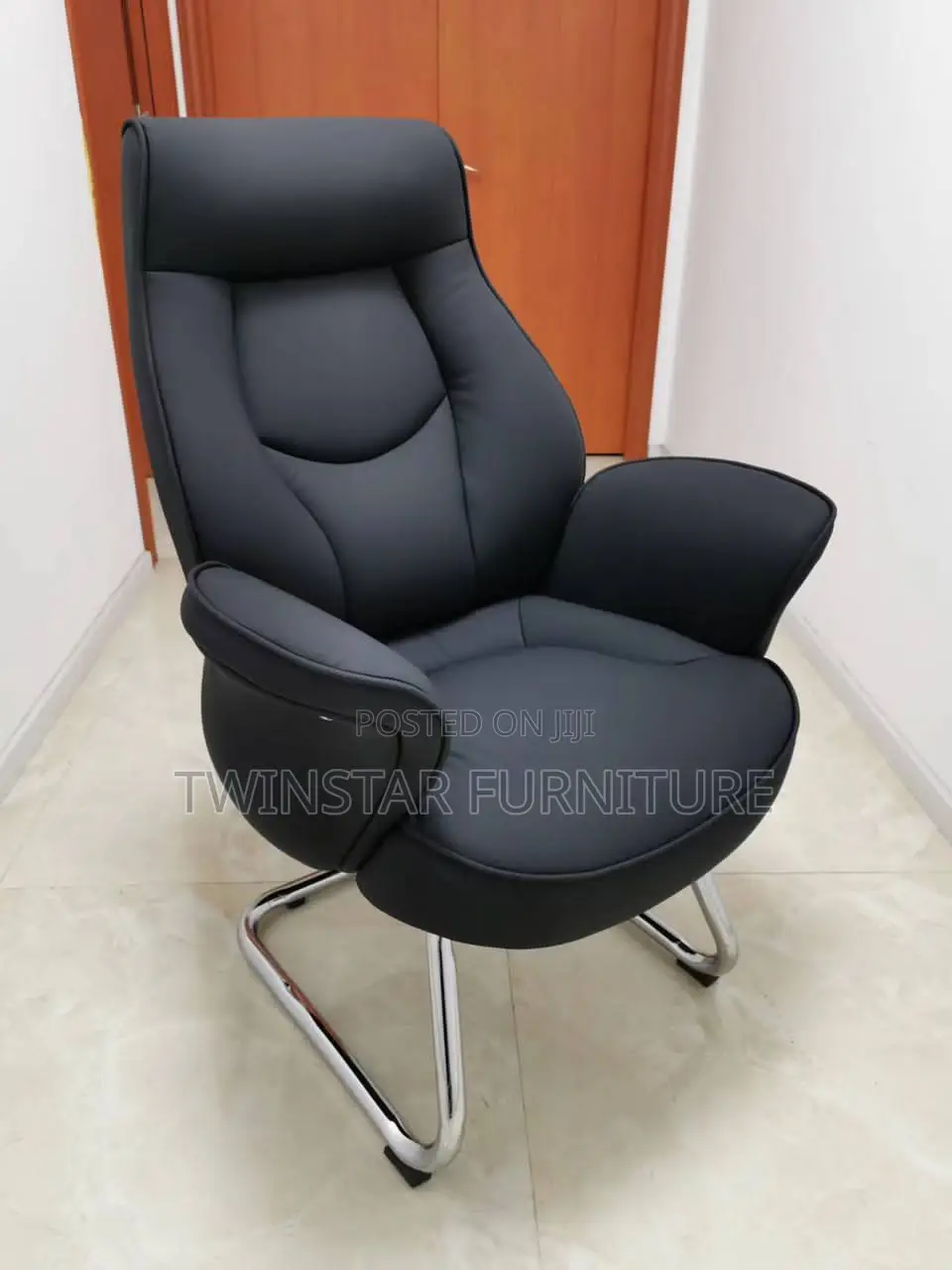 Modern Executive Office Leather Visitors Chair