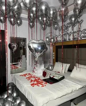 Silver Themed Balloon Craft