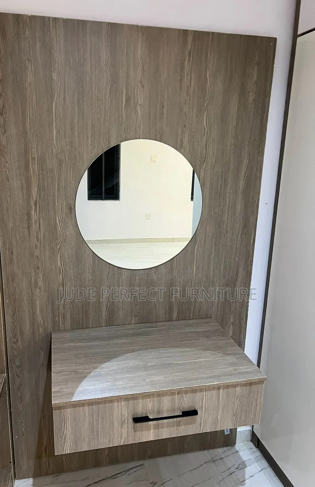 Quality Dressing Mirror