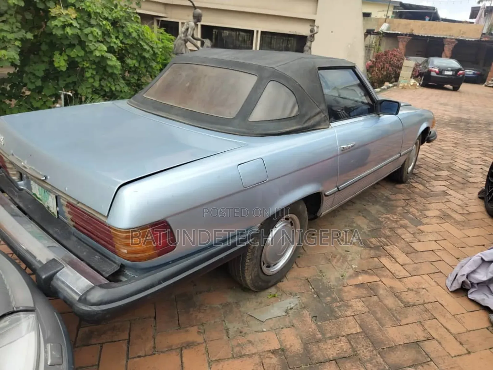 Mercedes-Benz SL-Class 1977 Blue