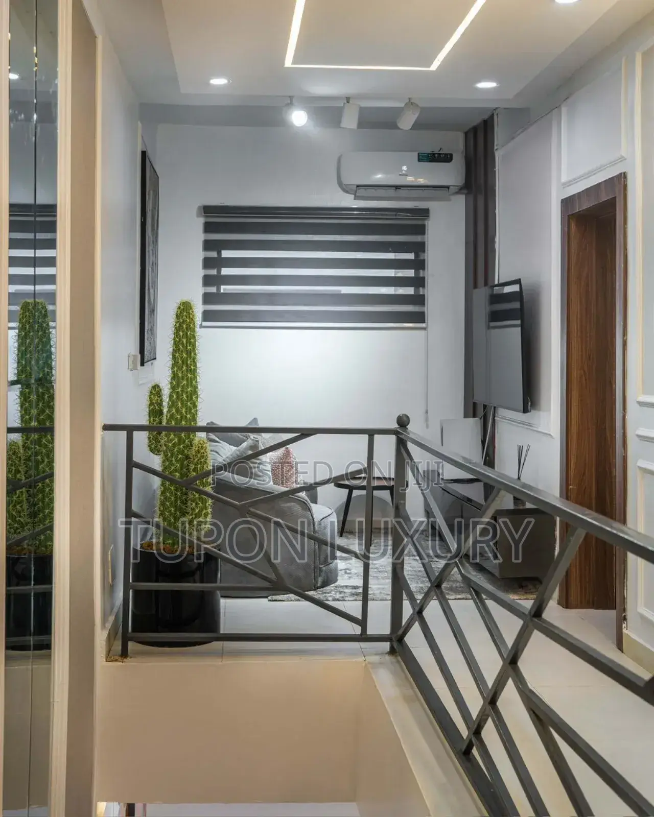 2 Bed Maisonette With Ps5