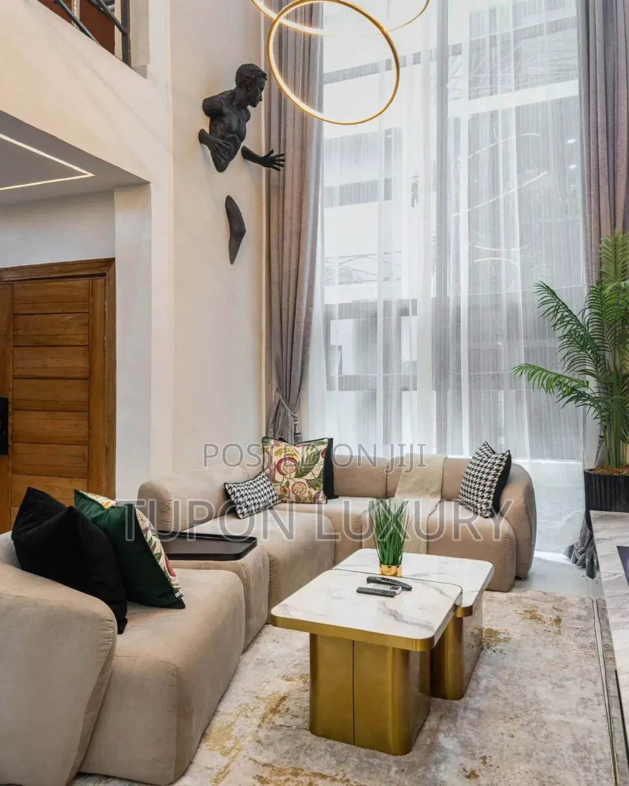 2 Bed Maisonette With Ps5