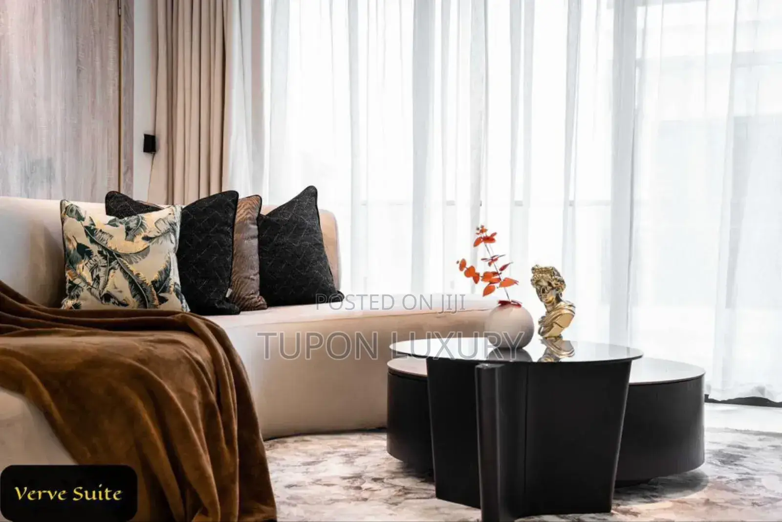 2 Bed Apartment With Pool and Ps5
