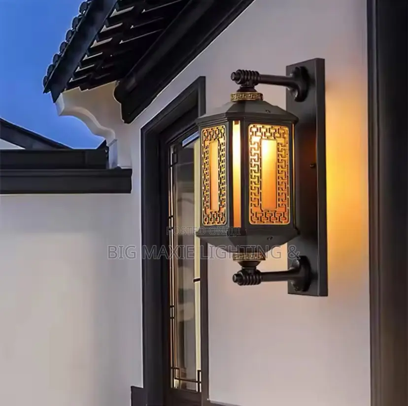 Outdoors Wall Lamp
