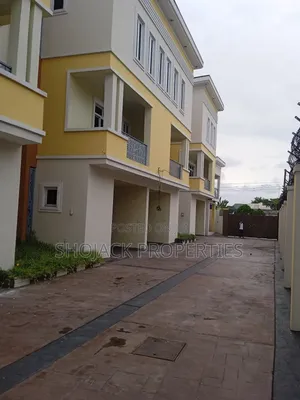 Furnished 4bdrm Maisonette in Federal Housing, Trans Amadi for sale