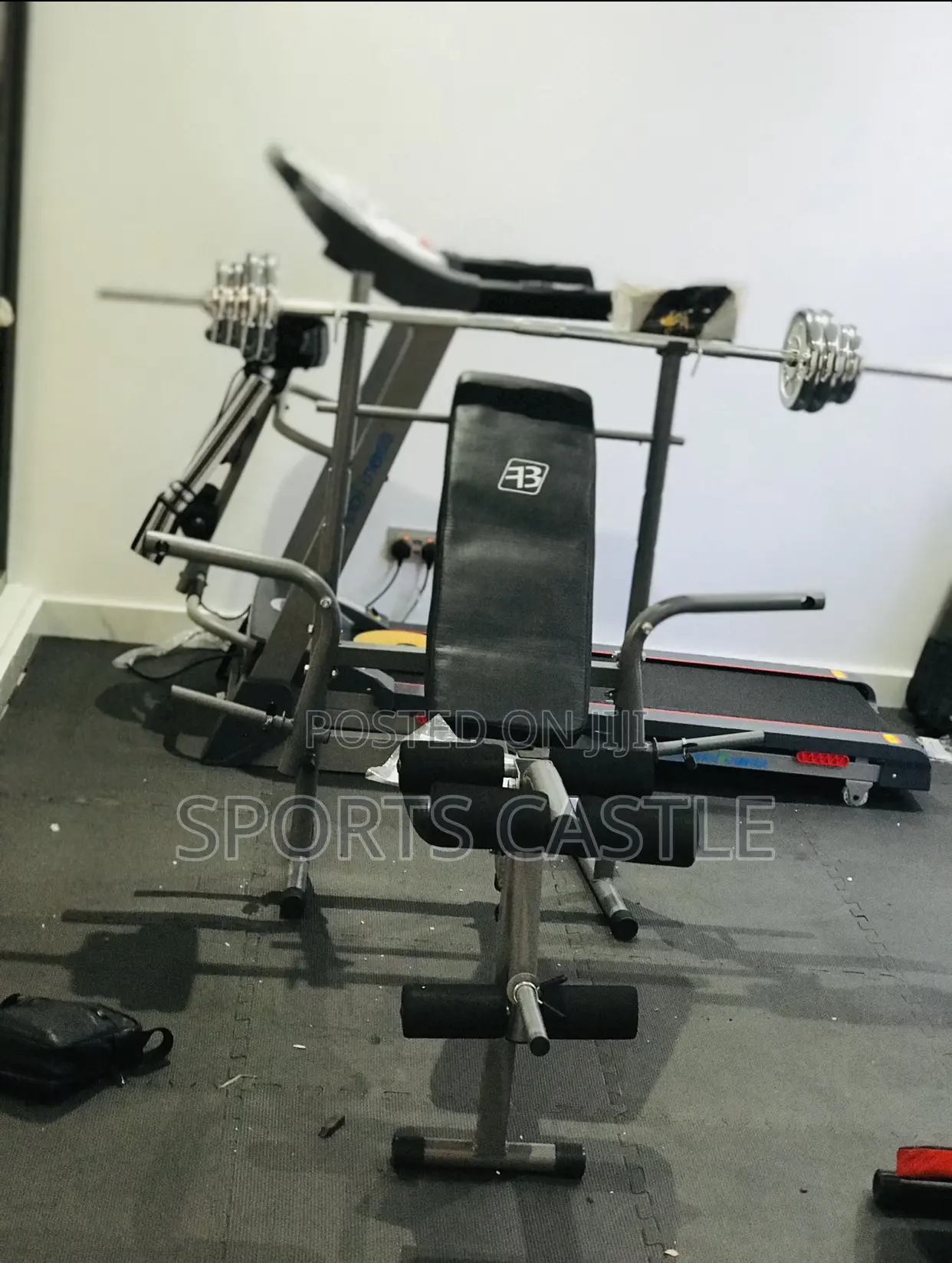 Solid Weight Bench With Complete Dumbbell
