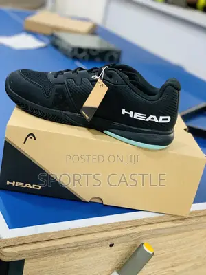 Tennis Shoe
