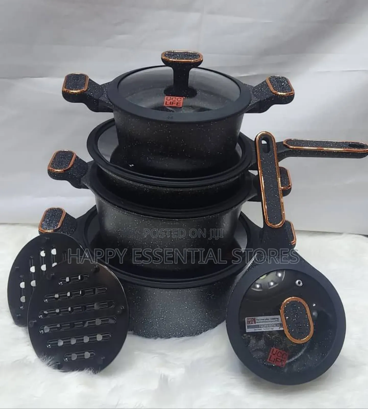UCC LIFE Quality Induction Pot 
Available in BLACK GRAY