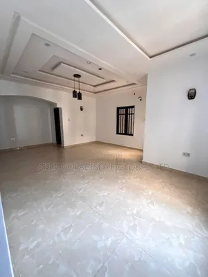 2bdrm Block of Flats in In An Estate for rent