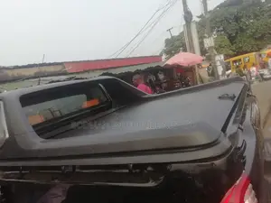 Manual Rolling Boot Cover With Complete TRD Spoiler =__':
