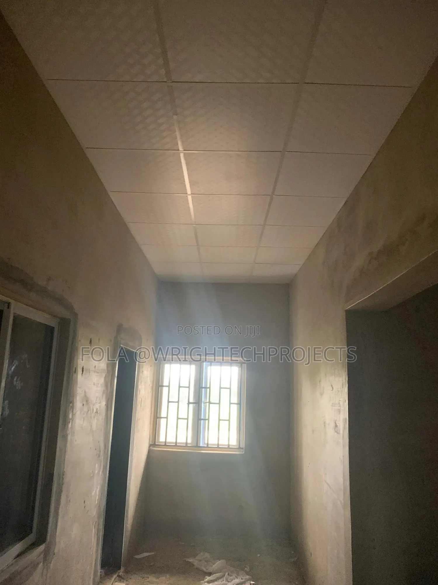 Suspended Ceiling Tiles With Grids