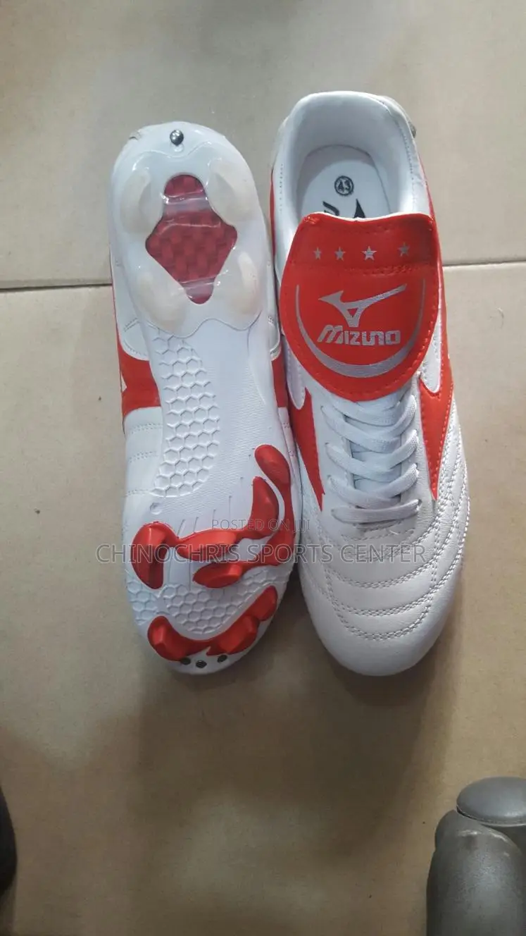 Mizuno Soccer Boot