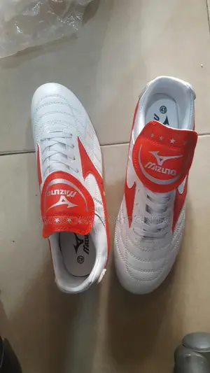 Mizuno Soccer Boot
