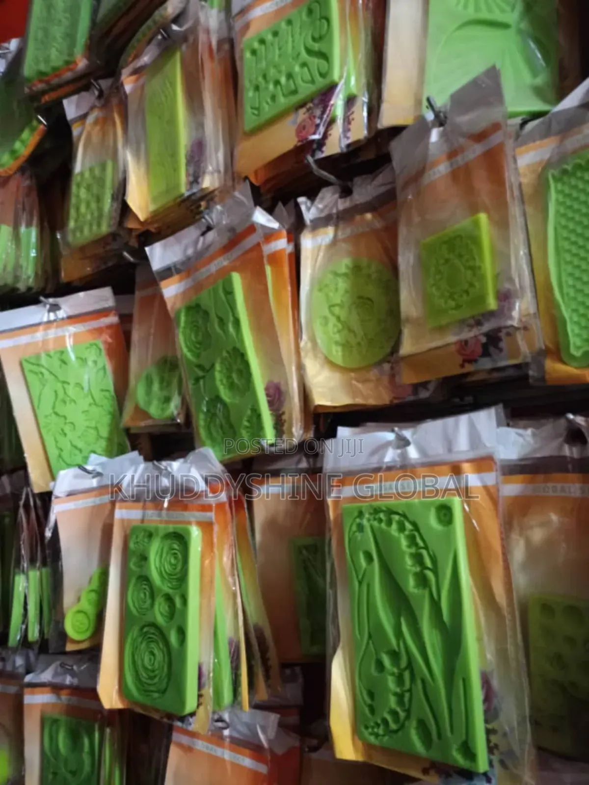 Different Shapes and Designs Fondant Mold for Cake-Making