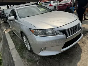 Lexus ES 350 FWD 2013 Silver