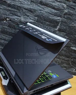 New Laptop Asus ROG Zephyrus G16 16GB Intel Core i7 SSD 1T