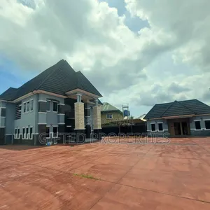 5bdrm Duplex in Rumuodomaya Port for sale
