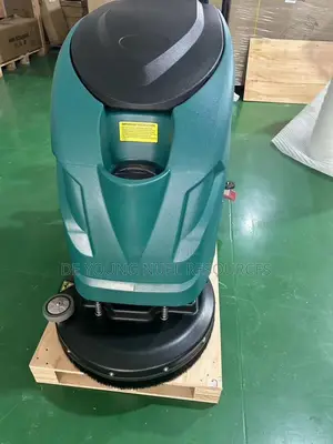 Automatic Scrubber Machine