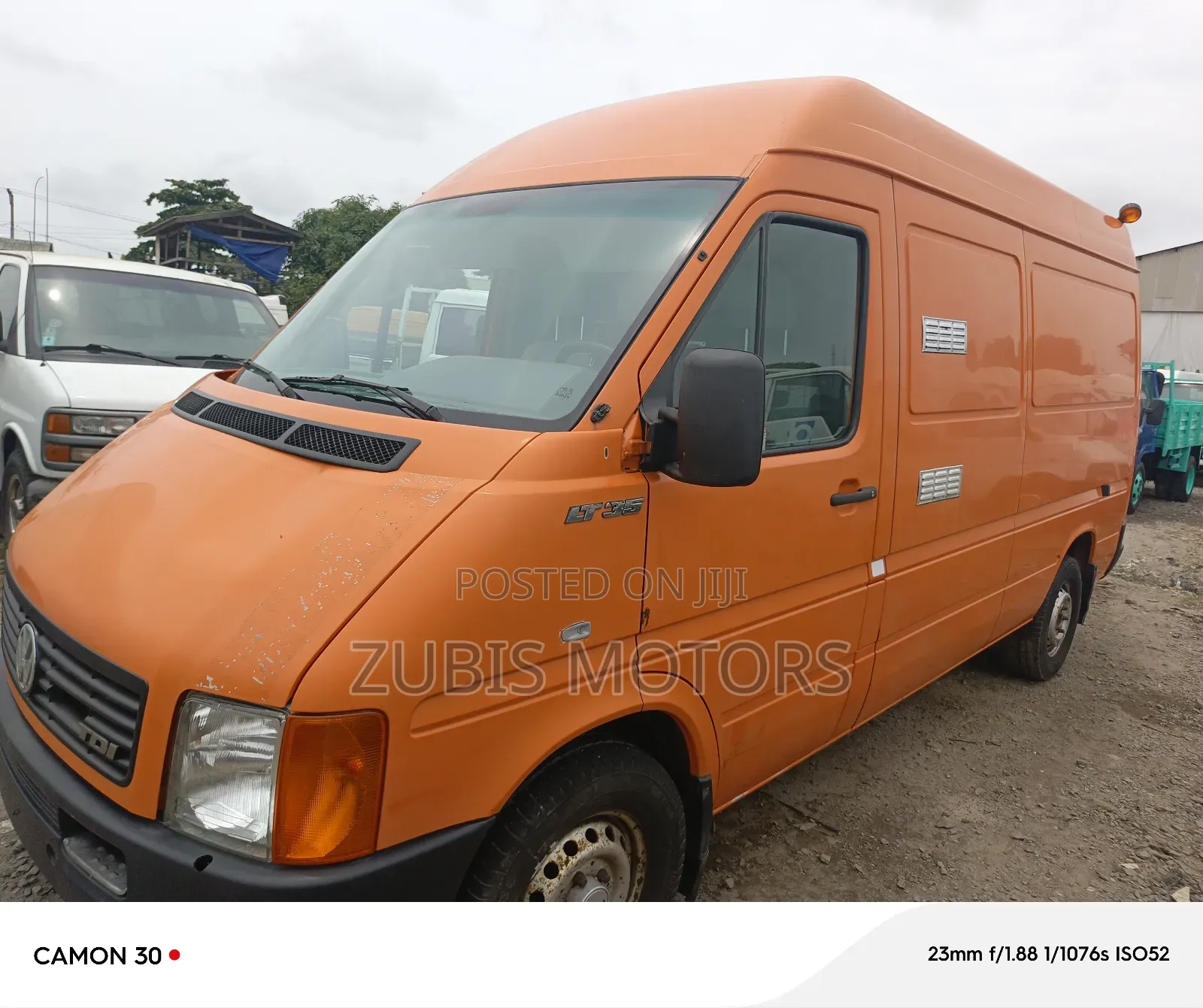 Volkswagen LT 2000 Orange