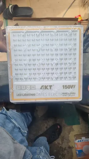Akt 150 Watts Electric Floodlight