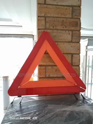 Standard Roadside Safety Triangles With Case