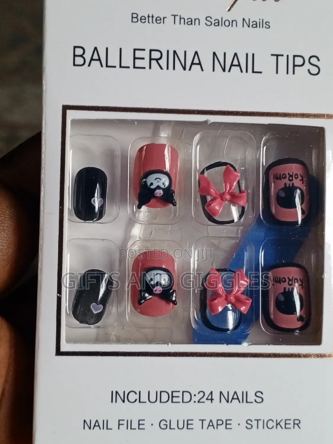 Press on Nails (Short)