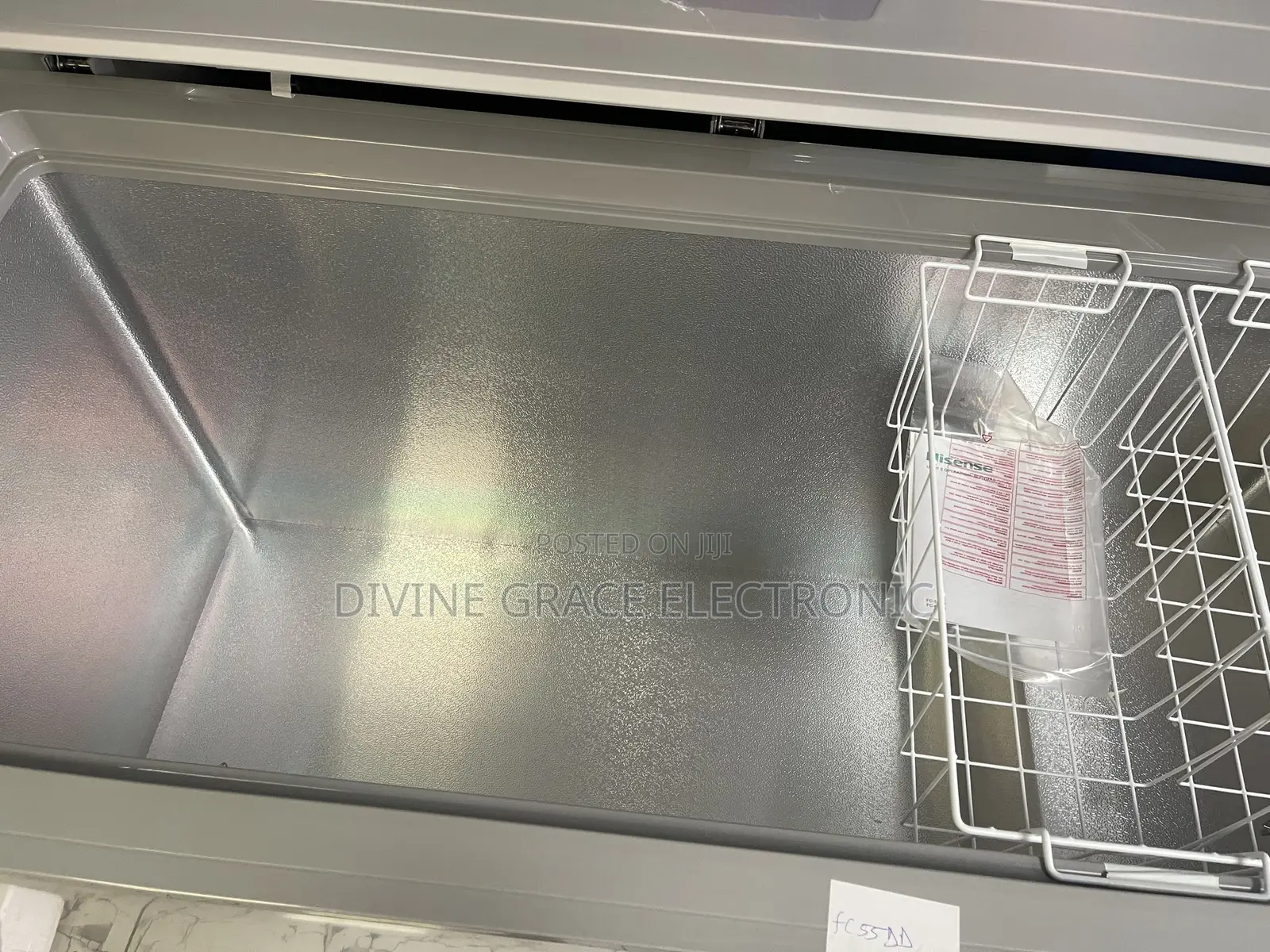 420 Litres Hisense Chesttt Freezerr