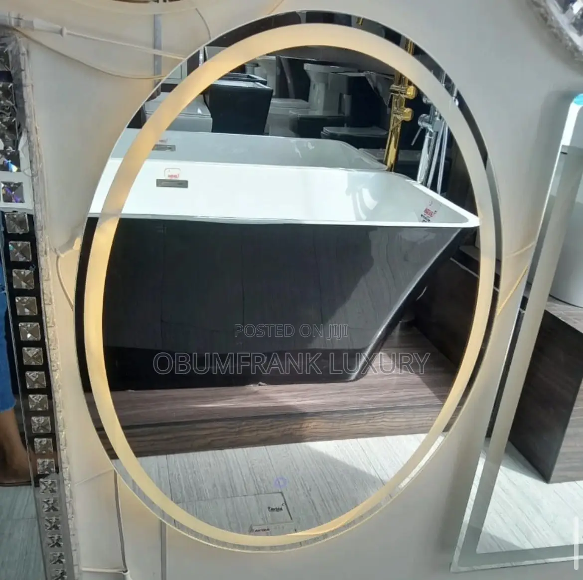 L E D Mirror