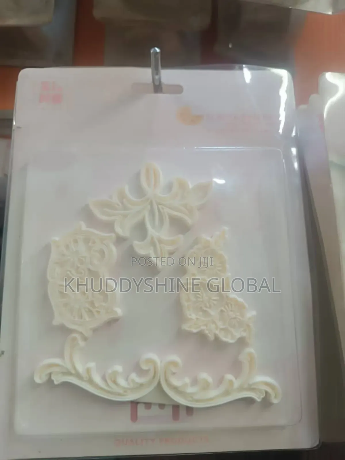 Tiara Plastic Cutter