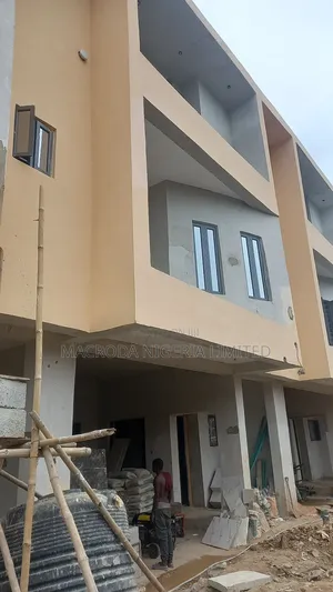 4bdrm Duplex in Adeniyi Jones for rent