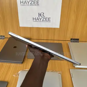 Laptop Apple MacBook Pro 2019 16GB Intel Core I7 SSD 512GB