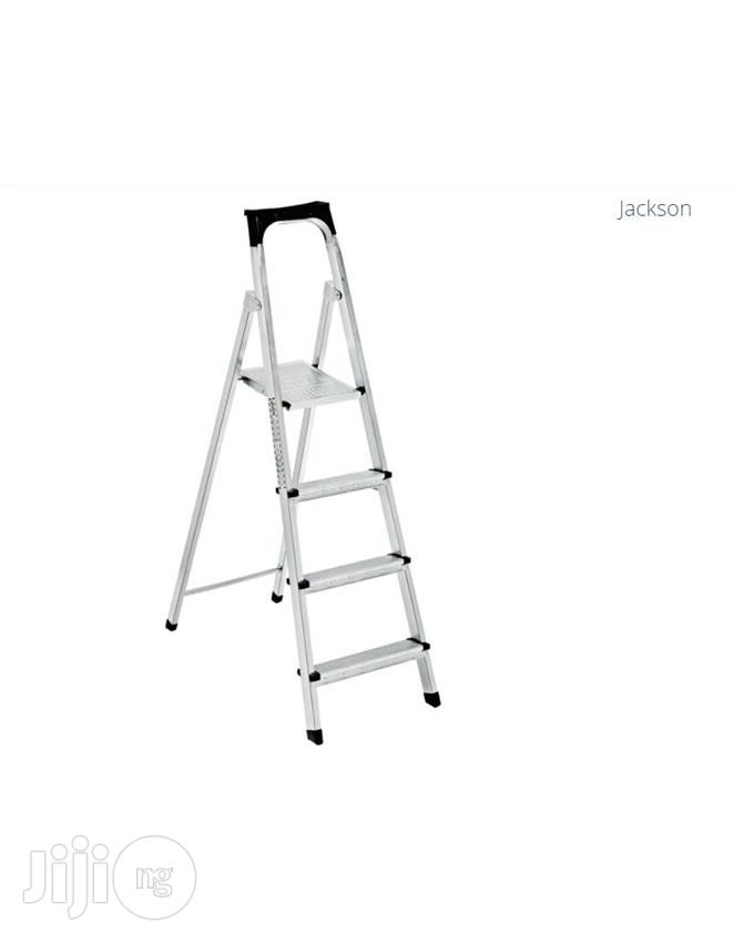 4 Step Platform Ladder