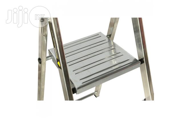 4 Step Platform Ladder