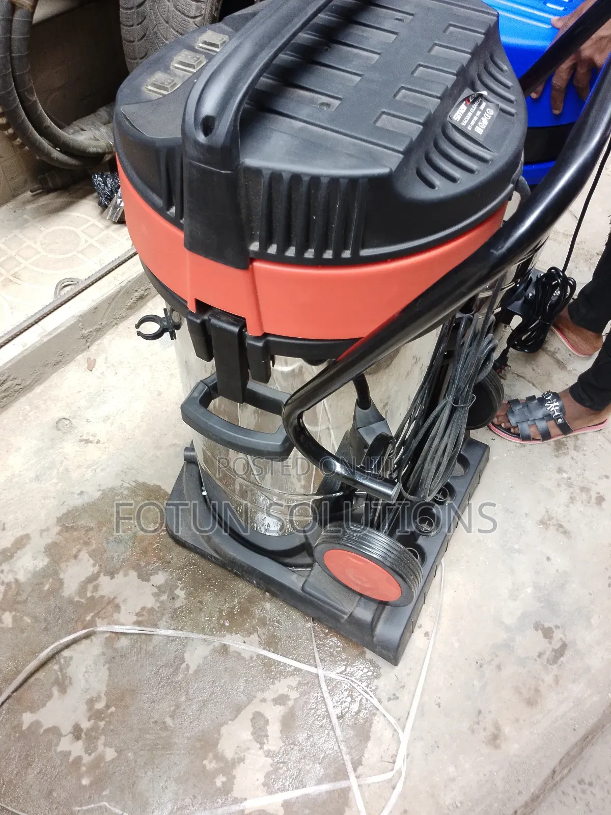 Electric Vacuum Cleaner