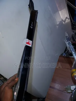 ML 2013 /14 Front Windscreen Chrome Set
