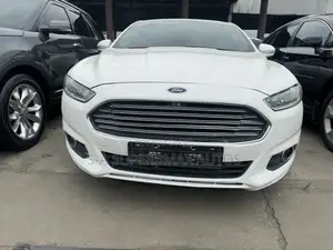 Ford Fusion SE 2013 White