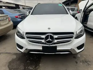 Mercedes-Benz GLC-Class 2017 White