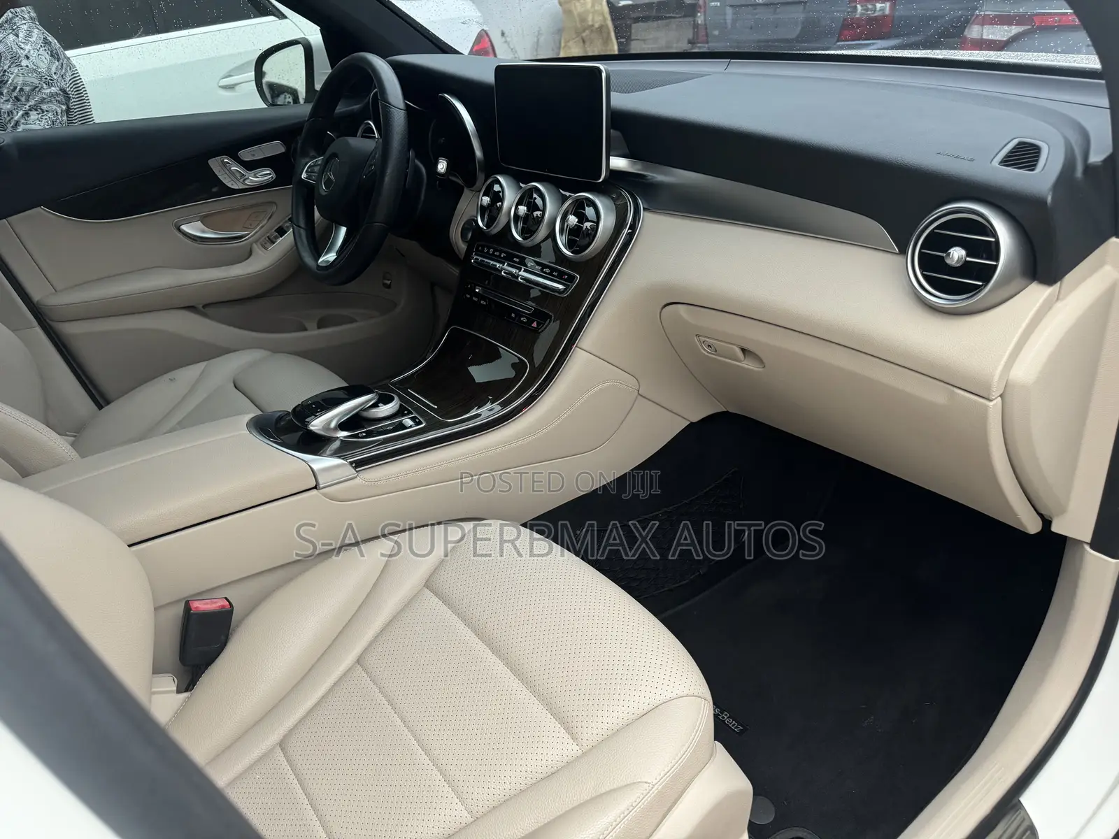 Mercedes-Benz GLC-Class 2017 White