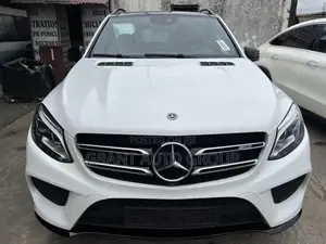 Mercedes-Benz GLE43 2017 White