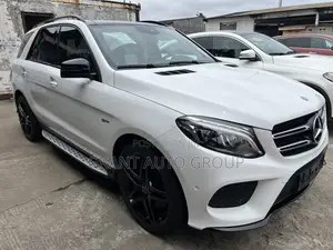Mercedes-Benz GLE43 2017 White