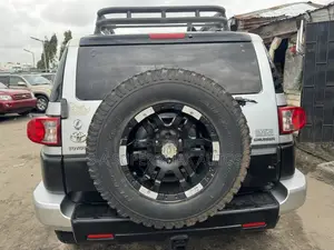 Toyota FJ Cruiser Base 4x4 2008 Silver