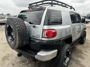Toyota FJ Cruiser Base 4x4 2008 Silver
