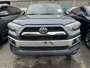 Toyota 4-Runner Limited 4WD 2011 Blue