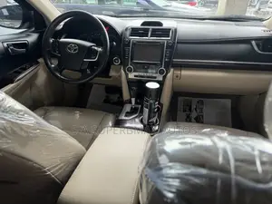 Toyota Camry 2014 Gold