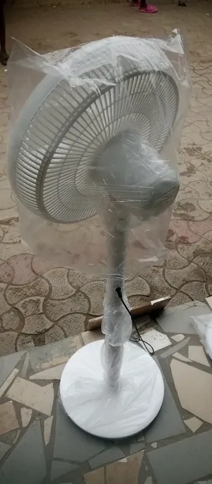 Dc/Ac Oscillation Solar Rechargable Standing Fan 18",Usb Pot