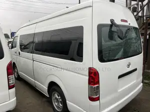 Toyota HiAce 2017 White