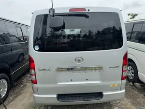 Toyota HiAce 2010 Silver